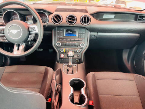 2015 Ford Mustang V6