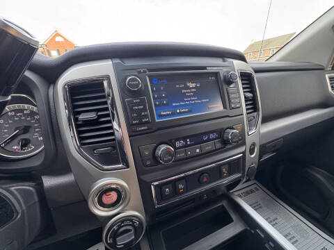 2017 Nissan Titan PRO-4X