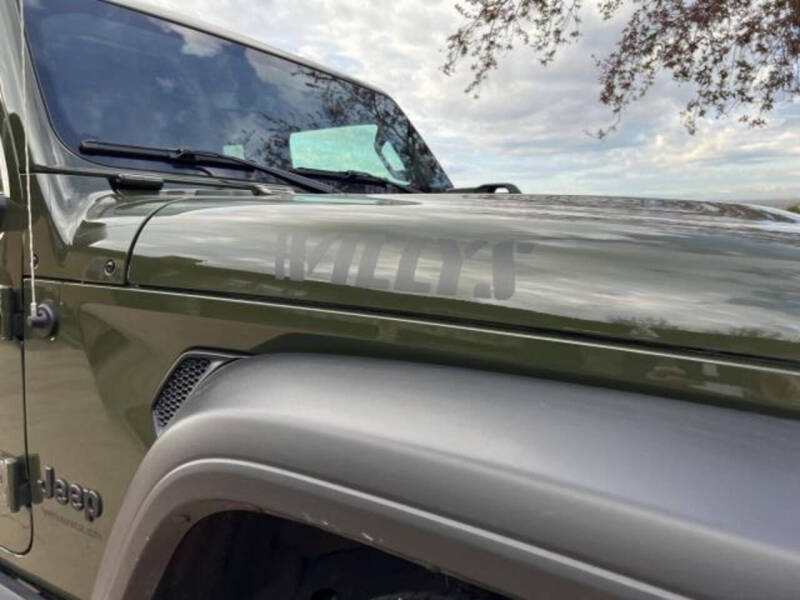 2022 Jeep Wrangler Sport's photo