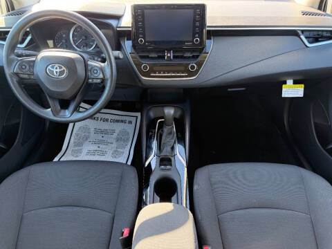 2022 Toyota Corolla LE