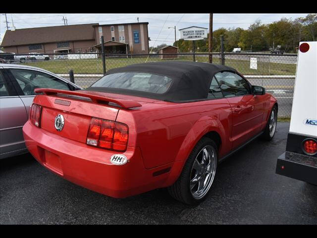 2007 Ford Mustang V6 Deluxe