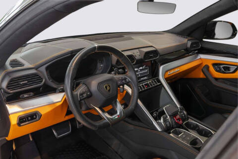 2024 Lamborghini Urus S