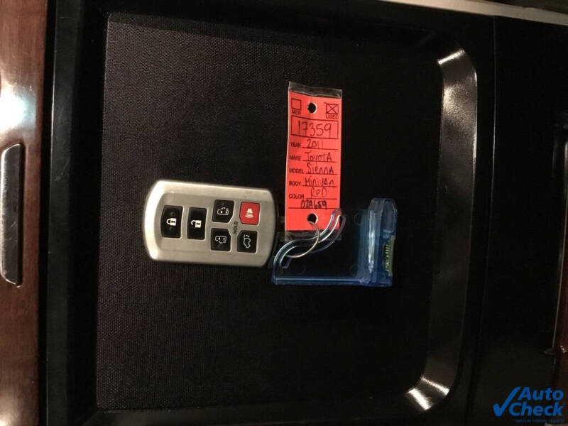 2011 Toyota Sienna Limited 7-Passenger