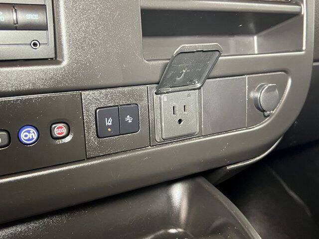 2022 Chevrolet Express 2500