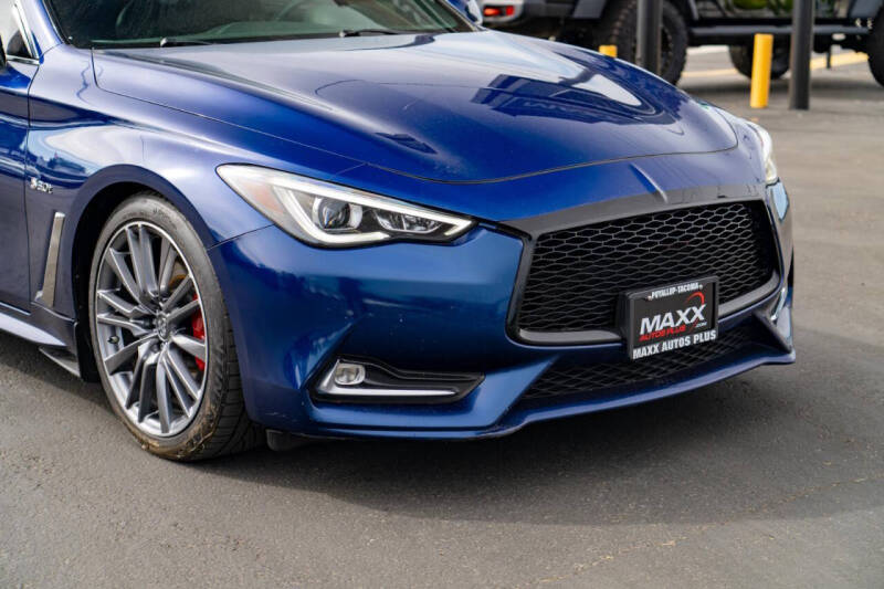 2017 Infiniti Q60 Red Sport 400
