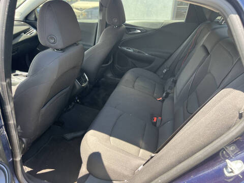 2017 Chevrolet Malibu LT