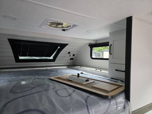 2026 Palomino BACKPACK HS8801