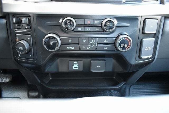 2025 Ford F-350 Super Duty XL