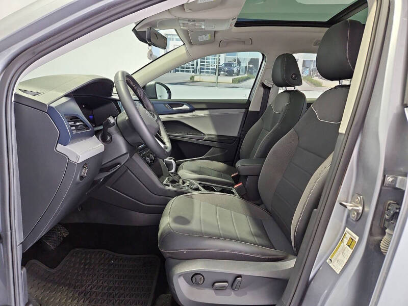 2024 Volkswagen Taos SE 4Motion