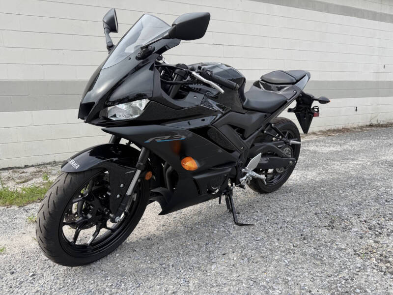 2023 Yamaha YZF-R3