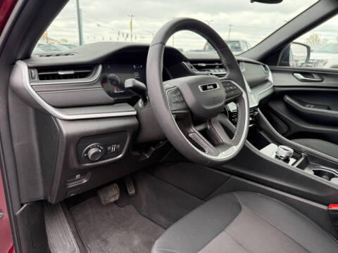 2024 Jeep Grand Cherokee Laredo X