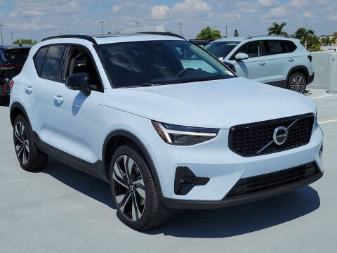 2026 Volvo XC40 B5 Ultra