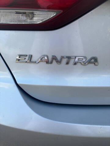 2018 Hyundai Elantra SEL