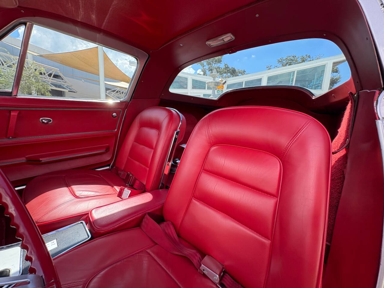 1965 Chevrolet Corvette 31