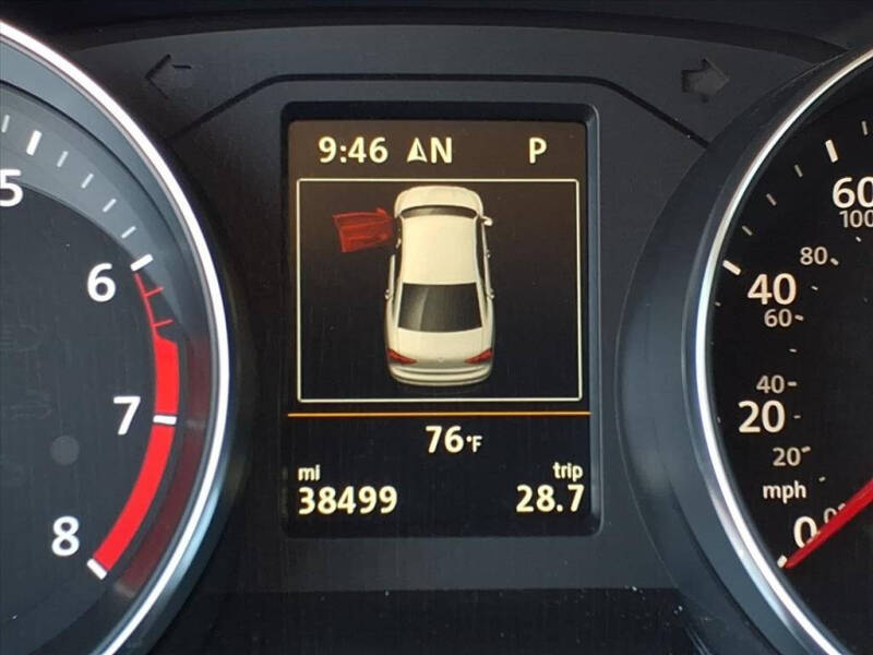 2018 Volkswagen Passat 2.0T SEL Premium