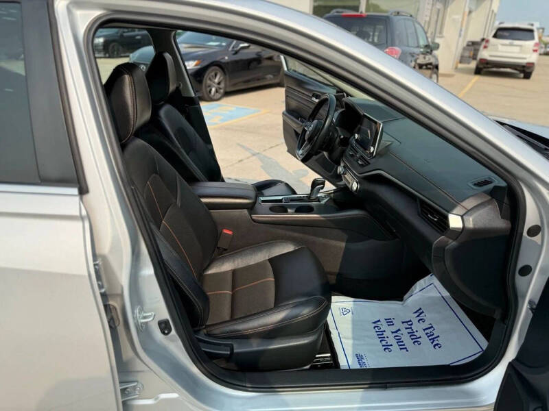 2020 Nissan Altima 2.5 SR