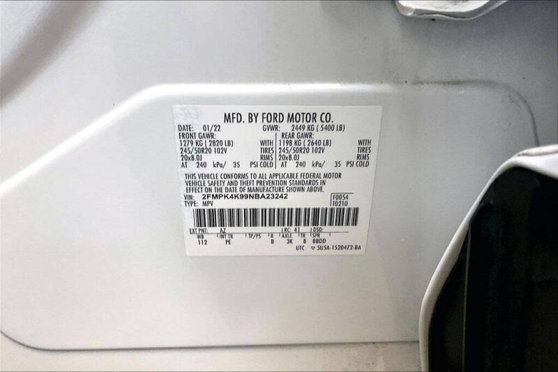 2022 Ford Edge Titanium