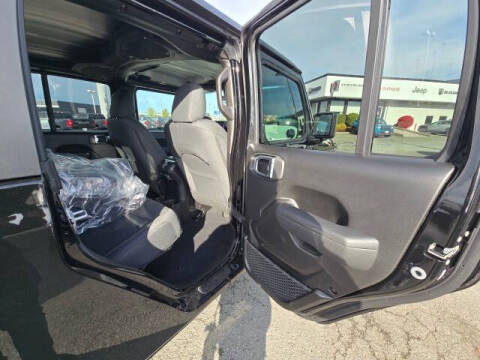 2025 Jeep Gladiator Sport S