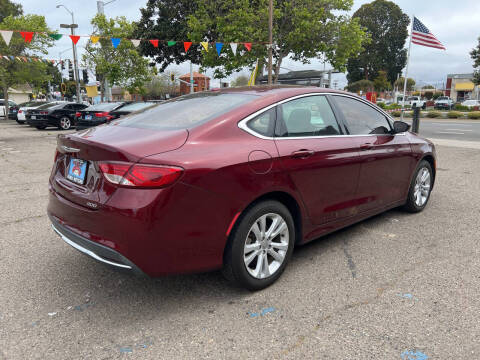 2015 Chrysler 200 Limited