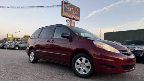2008 Toyota Sienna LE 7-Passenger