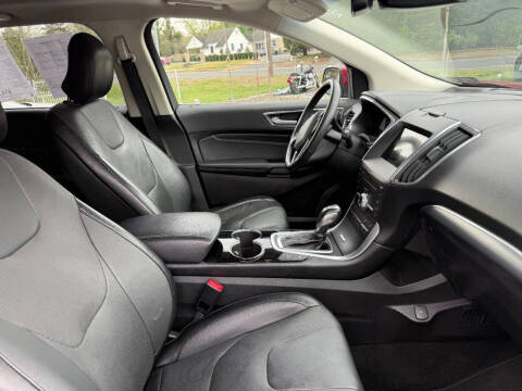 2018 Ford Edge Titanium