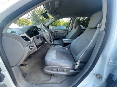 2017 Chevrolet Traverse LT