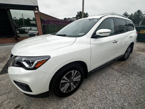 2020 Nissan Pathfinder SV