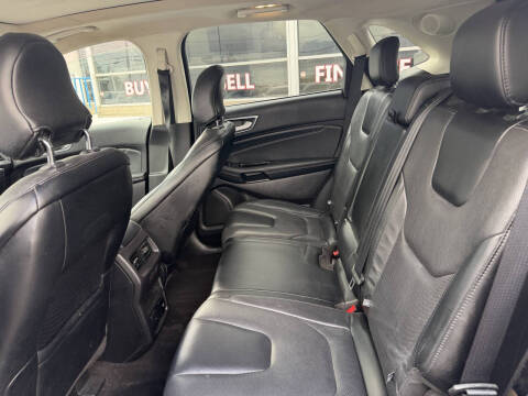 2019 Ford Edge Titanium