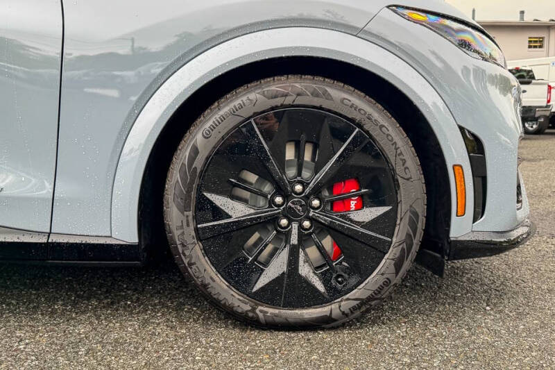 2025 Ford Mustang Mach-E GT