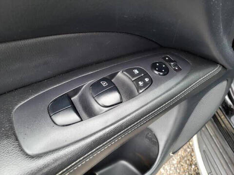 2020 Nissan Pathfinder S