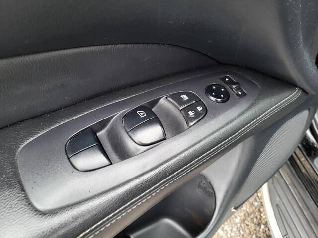 2020 Nissan Pathfinder S