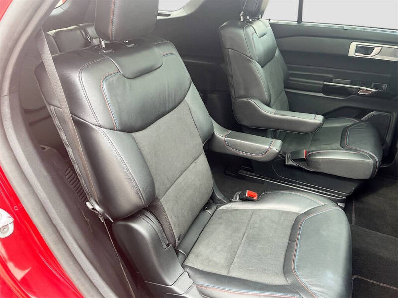 2022 Ford Explorer ST