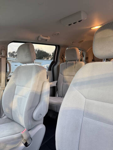 2014 Dodge Grand Caravan SE