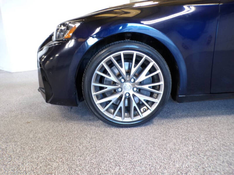 2019 Lexus IS 300