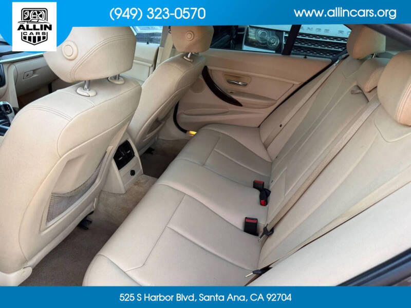 2013 BMW 3 Series 320i
