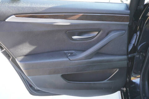 2015 BMW 5 Series 528i