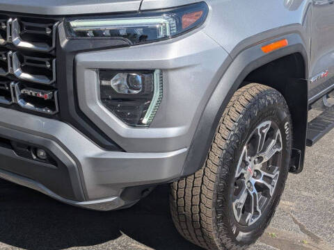 2025 GMC Canyon AT4
