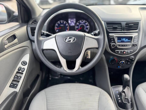 2016 Hyundai Accent SE