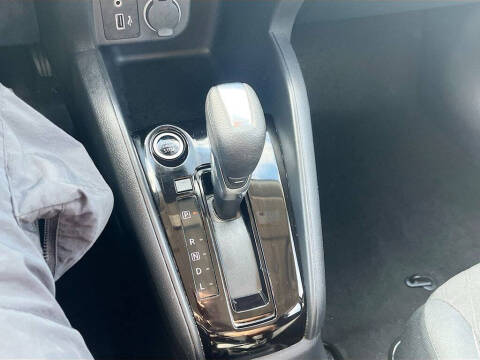 2022 Nissan Kicks S
