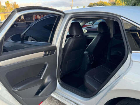2020 Volkswagen Passat SE