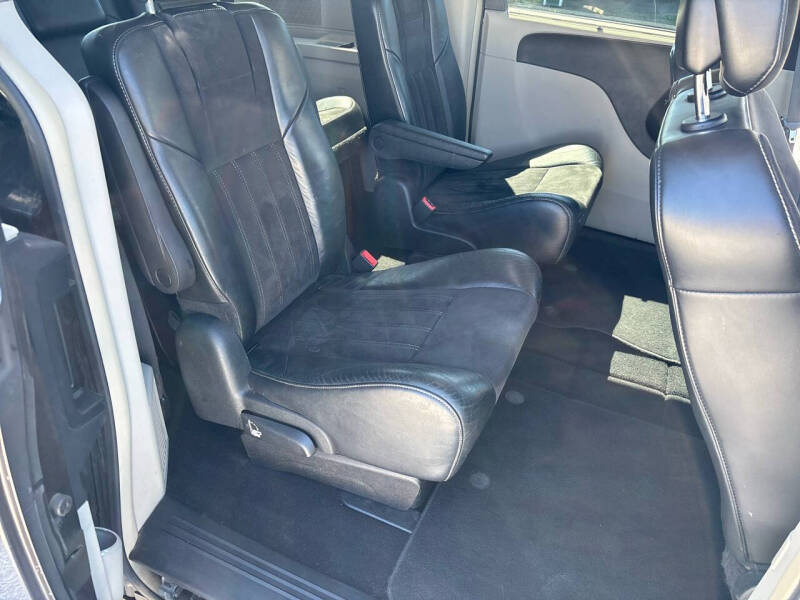 2015 Chrysler Town and Country Limited