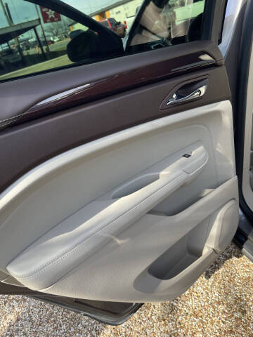 2011 Cadillac SRX Performance Collection