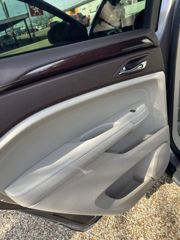 2011 Cadillac SRX Performance Collection