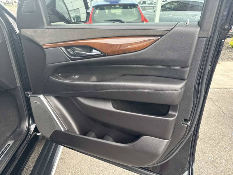 2019 Cadillac Escalade Premium Luxury