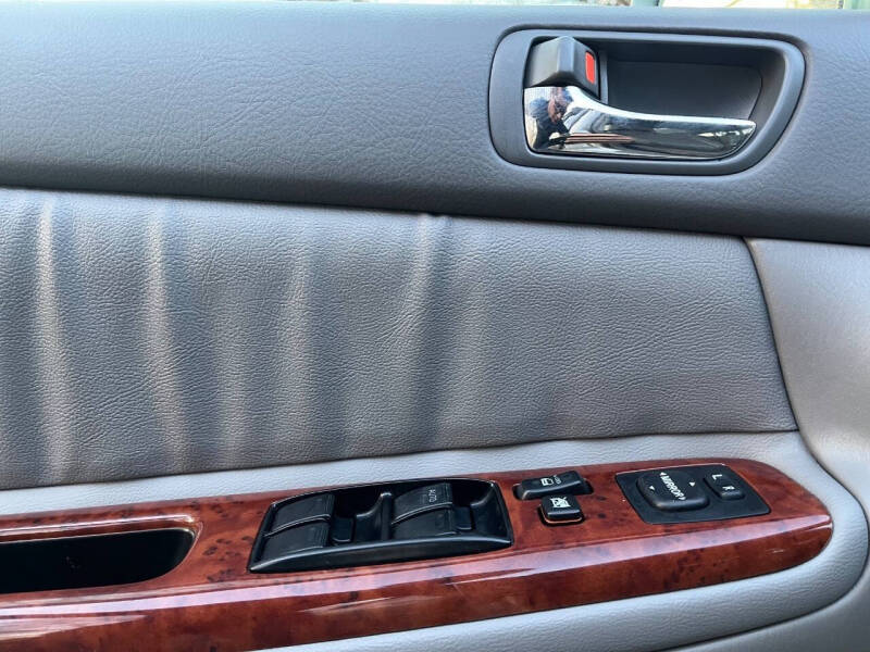 2005 Toyota Camry XLE V6