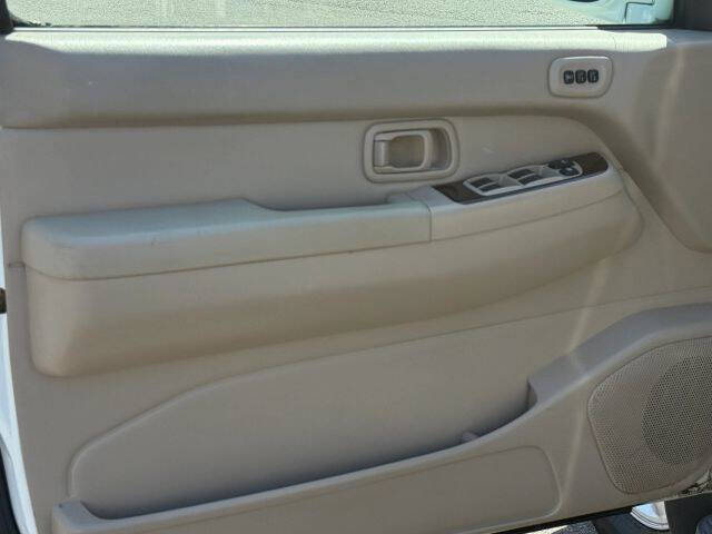 2001 Nissan Pathfinder LE
