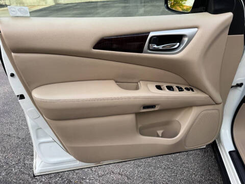2014 Nissan Pathfinder SL