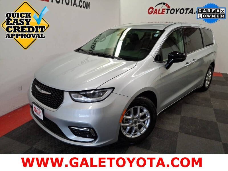 2024 Chrysler Pacifica Touring L