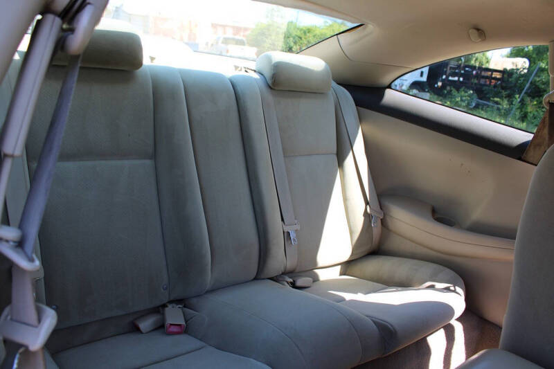 2004 Toyota Camry Solara SE