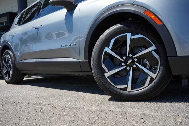 2026 Chevrolet Equinox EV LT 2